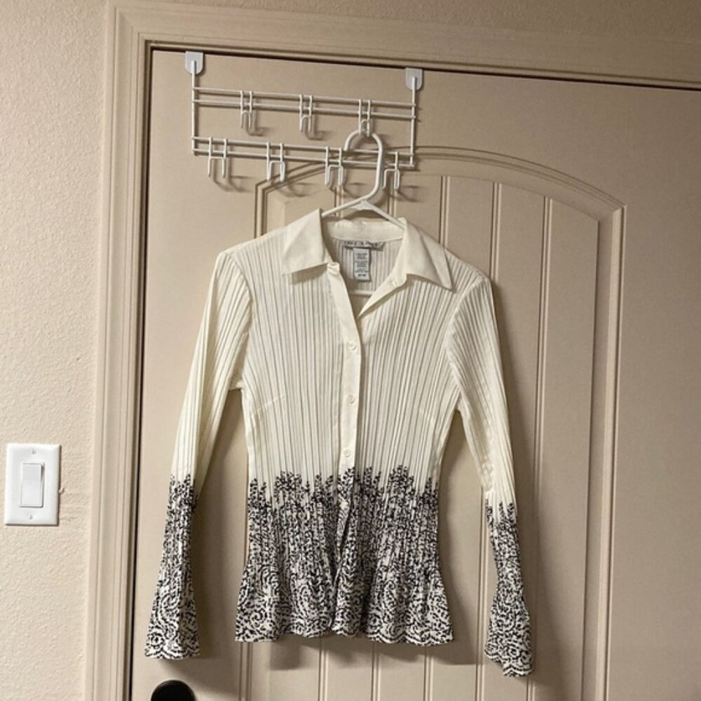 Fred David Pleated Black & White Blouse Bell Sleeves Split Neck Button Up Sz MP